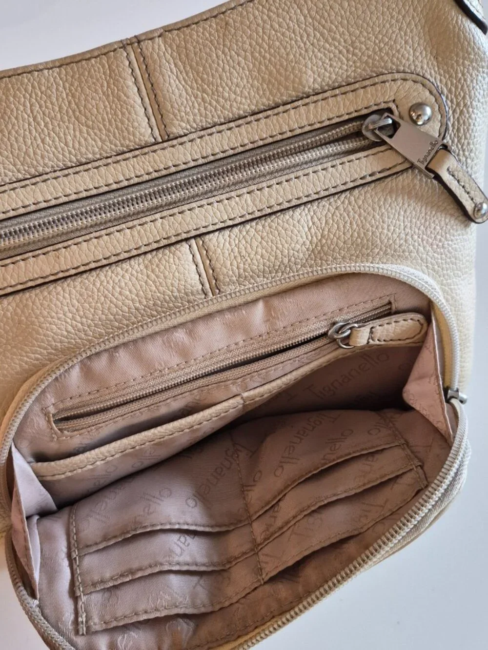 Tignanello Cream Pebbled Leather Crossbody Bag Multi Pocket Adjustable Strap
